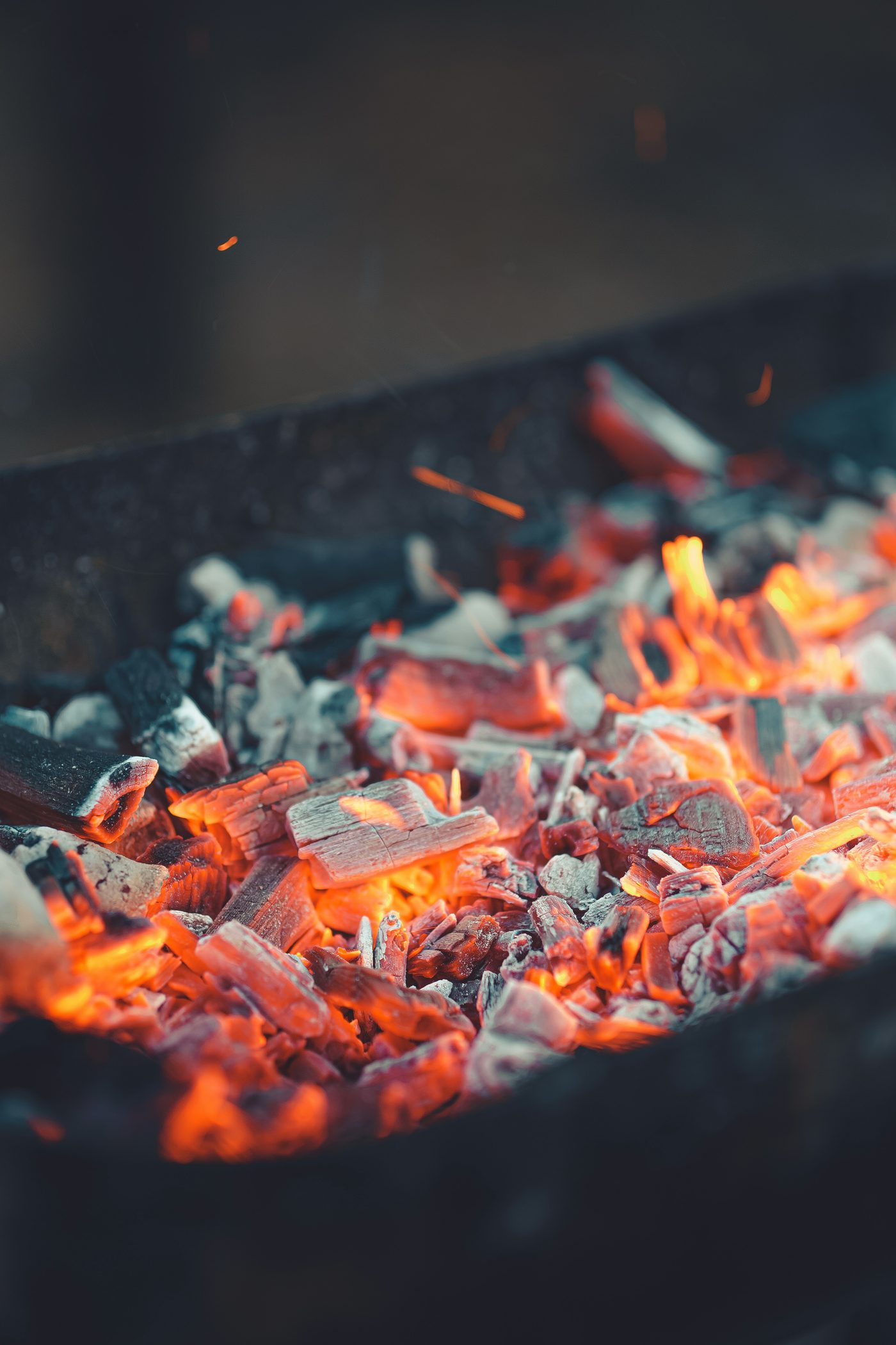 Southern US BBQ, Glowing hot coals in a grill